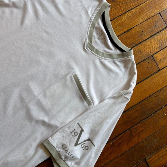 Versace V 1969 Italia Pocket T‎ Shirt Men 2XL White Gray Short V Neck Designer - Picture 3 of 5